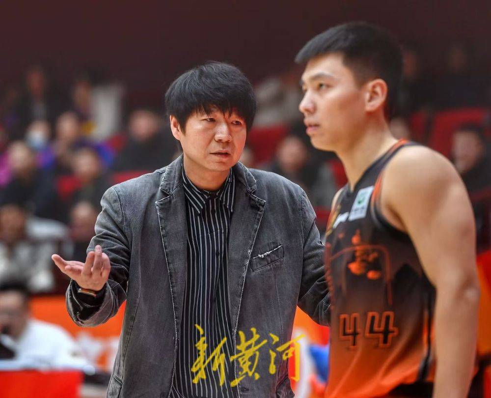 包含山东男篮迎NBA常规赛关键赛，国际比赛日调整名单，底气十足，球队文化再被提及的词条