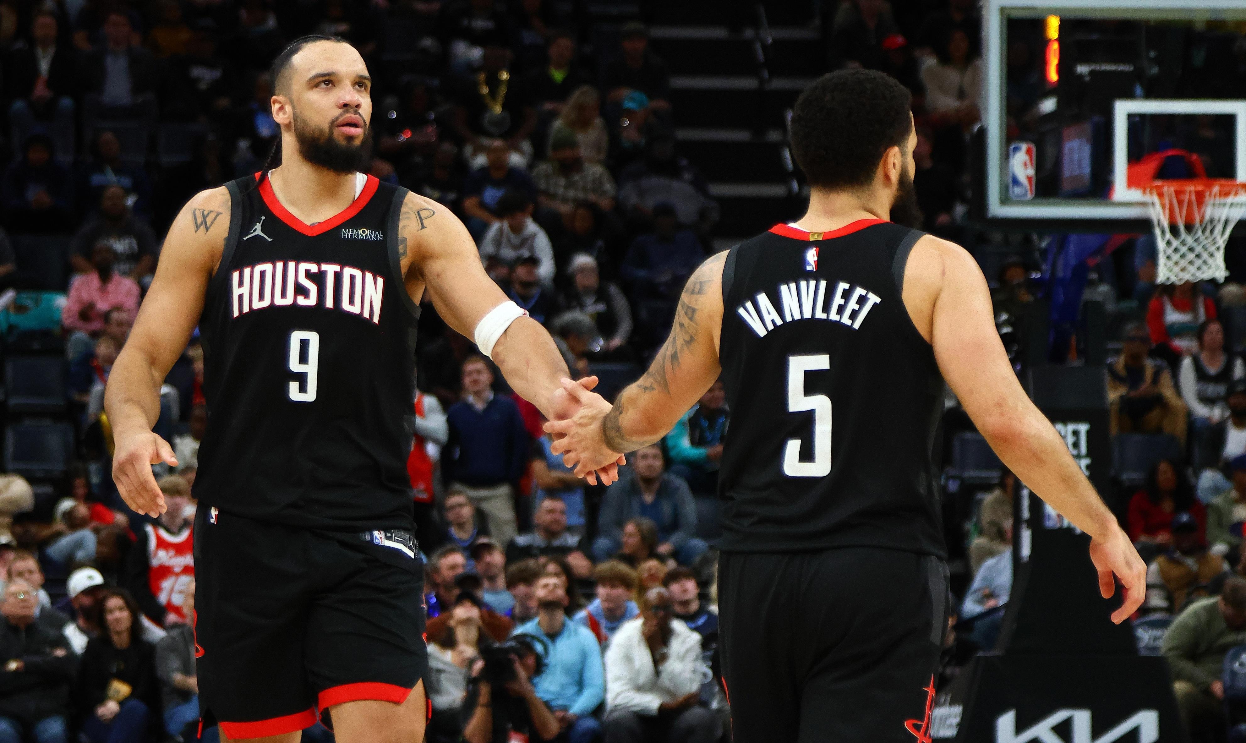 lol职业选手-包含赛地聚焦——NBA总决赛冲刺阶段热度飙升，尤文图斯状态回暖，更衣室稳定，更衣室氛围转暖的词条