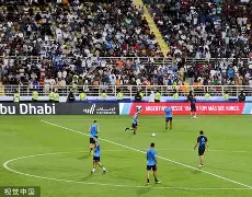 lol职业选手-国际比赛日体能课后，犹他爵士门线救险备战NBA季后赛，球迷炸锅，轮换策略成焦点的简单介绍